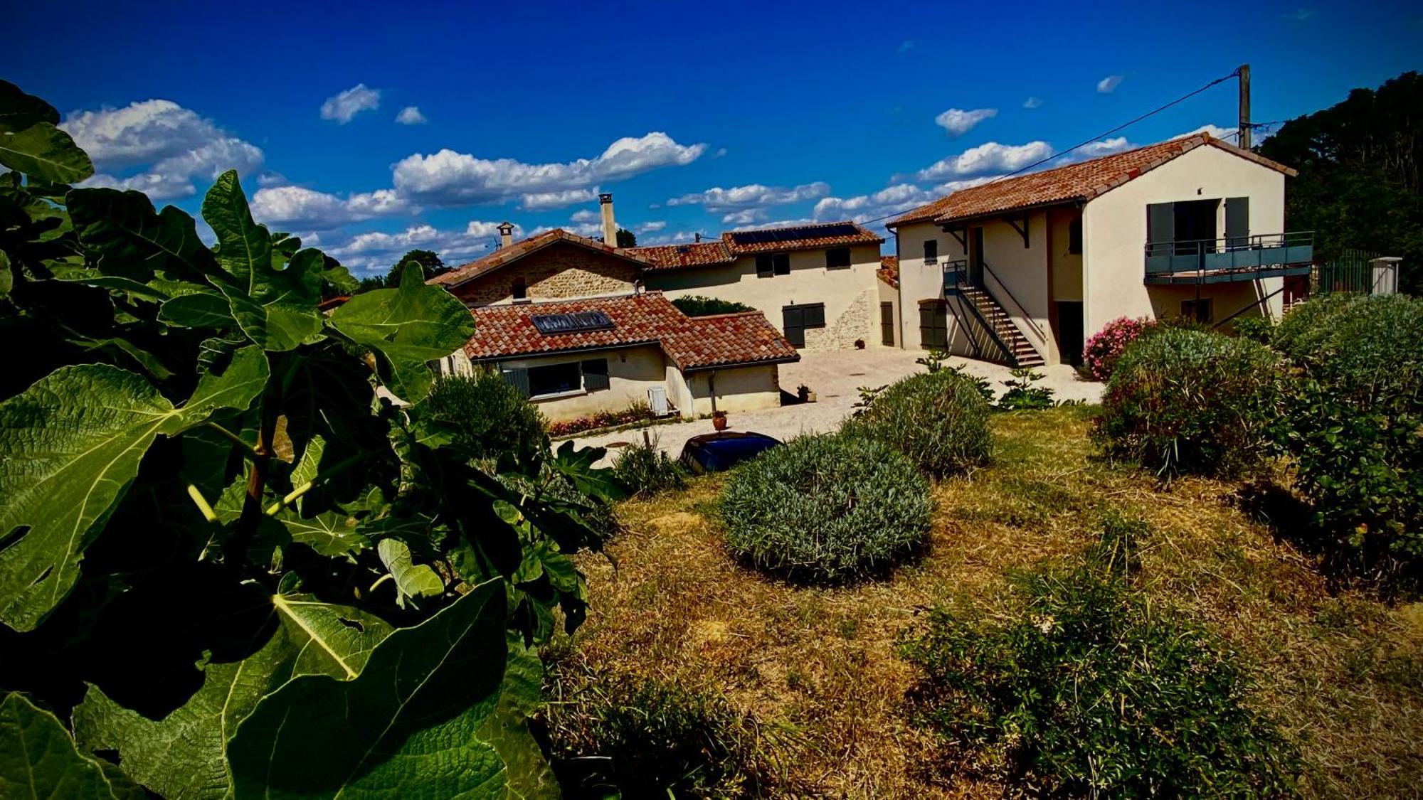 Gites Du Mas De Surlan Chantemerle-les-Bles Luaran gambar